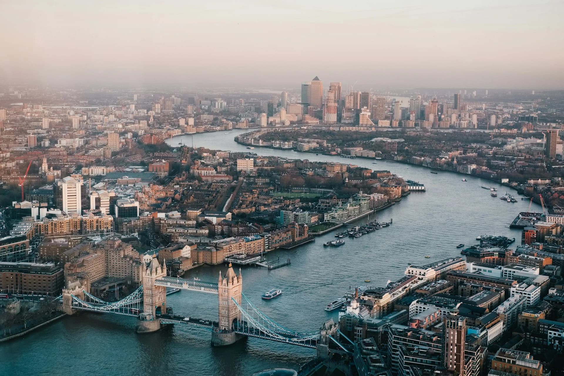 London skyline at night