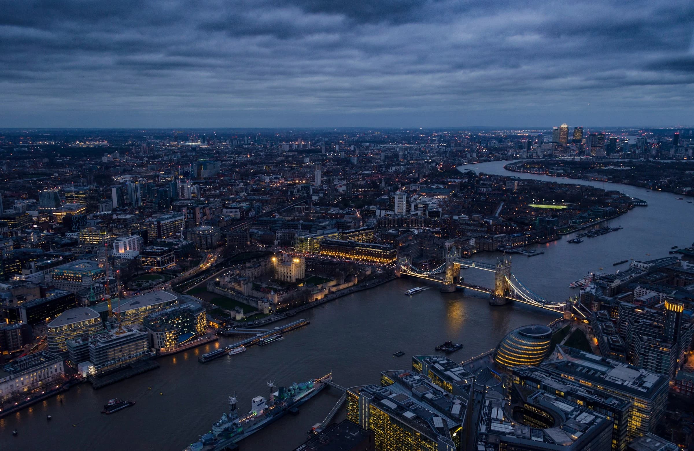 London skyline at night